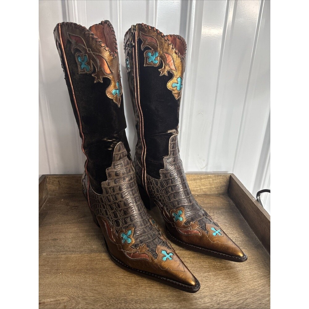 Donald J Pliner Western Couture Croc Embossed Velvet Boots Size 8 Turquoise